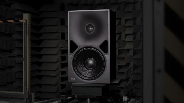 Genelec 8380A 监听音箱